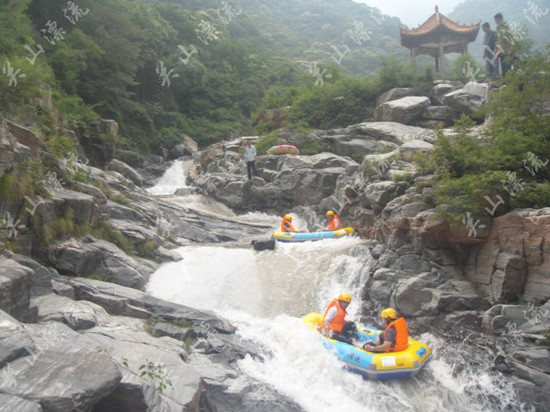 夏天親水游 關(guān)山漂流五一開漂