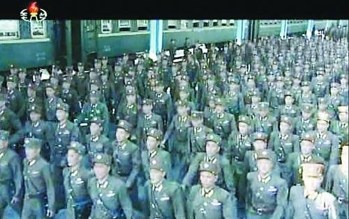 約2萬名朝鮮朝鮮人民軍基層軍官近日陸續(xù)抵達平壤，準(zhǔn)備出席軍方大會。